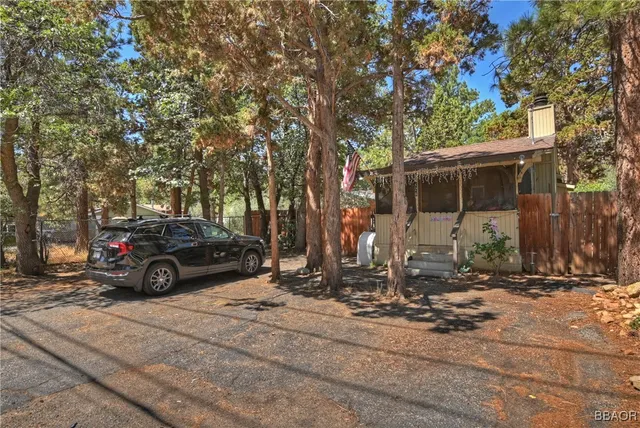 $258,000 | 428 Maple Lane, Sugarloaf, CA 92386