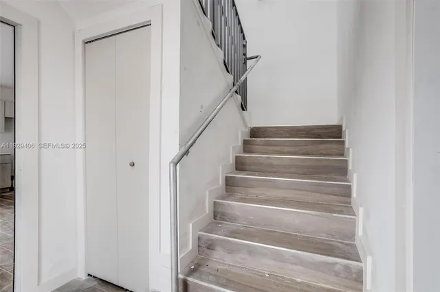 $1,850 | 572 Northeast 67th Street, Unit 3, Miami, FL 33138