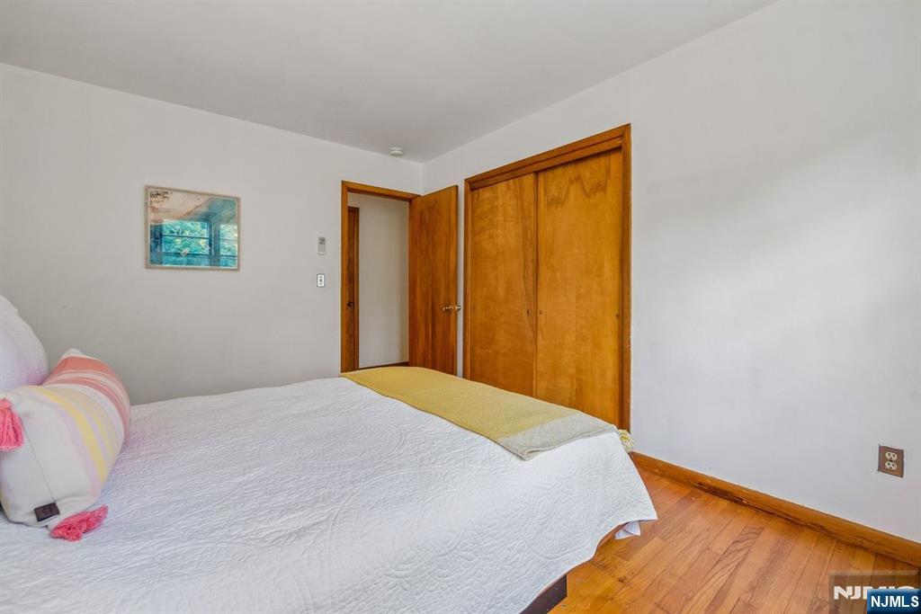 54 Briarhill Road Cedar Grove, NJ 07009 - Photo 11 of 30