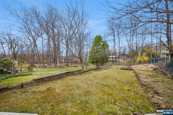 $799,000 | 54 Briarhill Road, Cedar Grove, NJ 07009