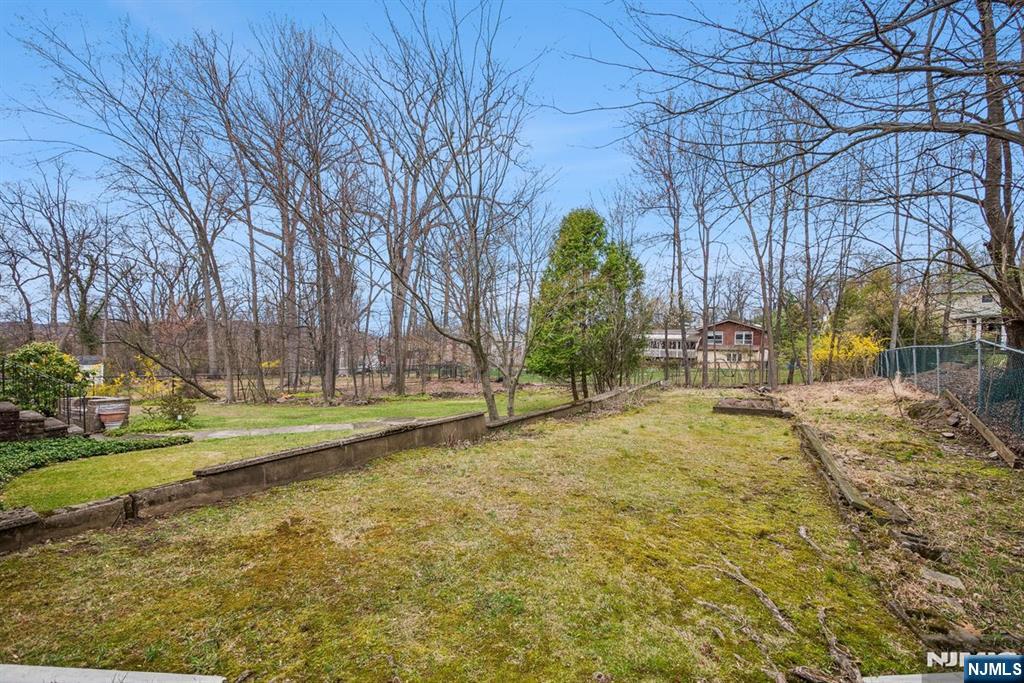 54 Briarhill Road Cedar Grove, NJ 07009 - Photo 27 of 30