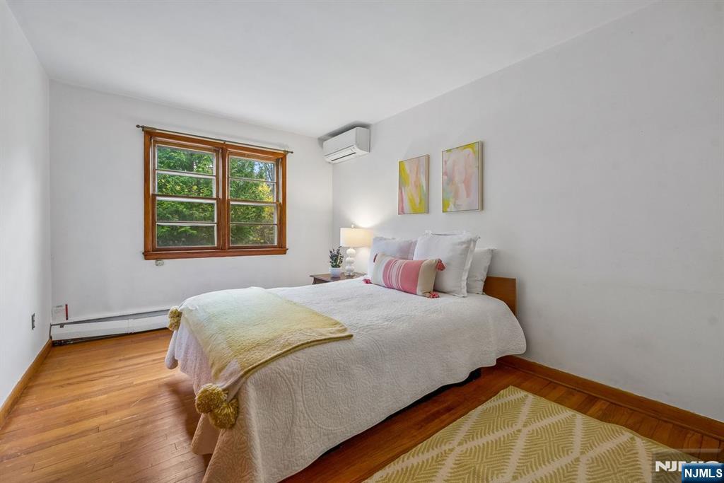 54 Briarhill Road Cedar Grove, NJ 07009 - Photo 10 of 30