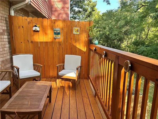 $192,500 | 605 Hickory Circle, Canonsburg, PA 15317