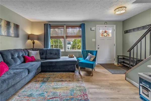 $192,500 | 605 Hickory Circle, Canonsburg, PA 15317