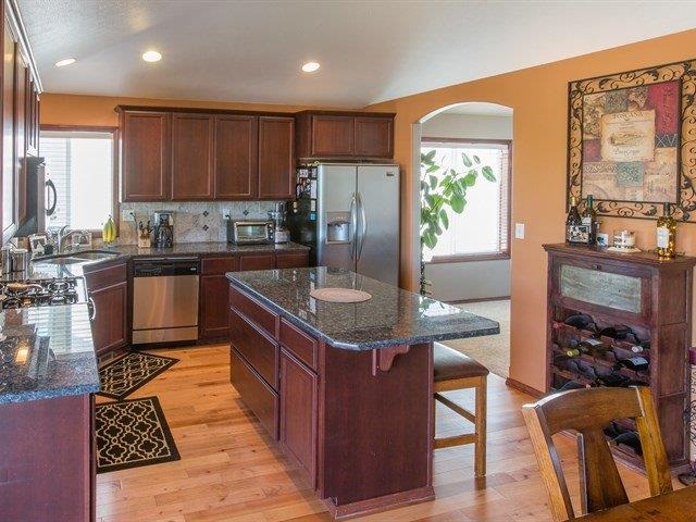 2708 West Westover Road Spokane, WA 99208 - Photo 3 of 20