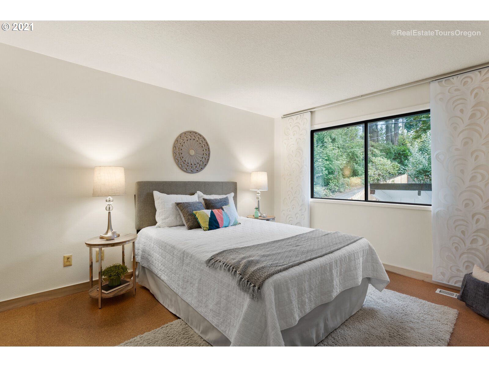 5441 Southwest Hamilton Street Portland, OR 97221 - Photo 14 of 29 Gallery Image 14
