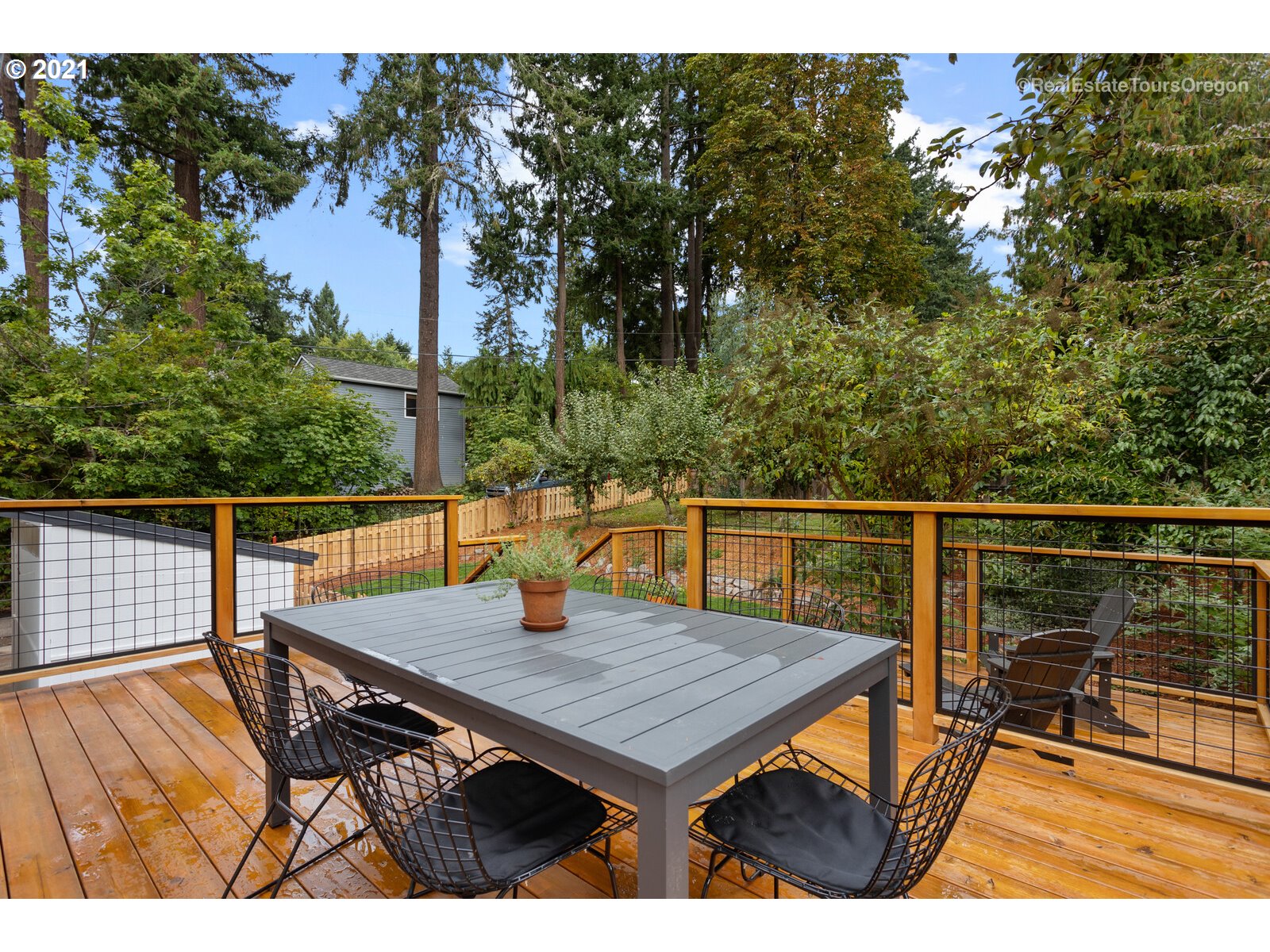5441 Southwest Hamilton Street Portland, OR 97221 - Photo 25 of 29 Gallery Image 25