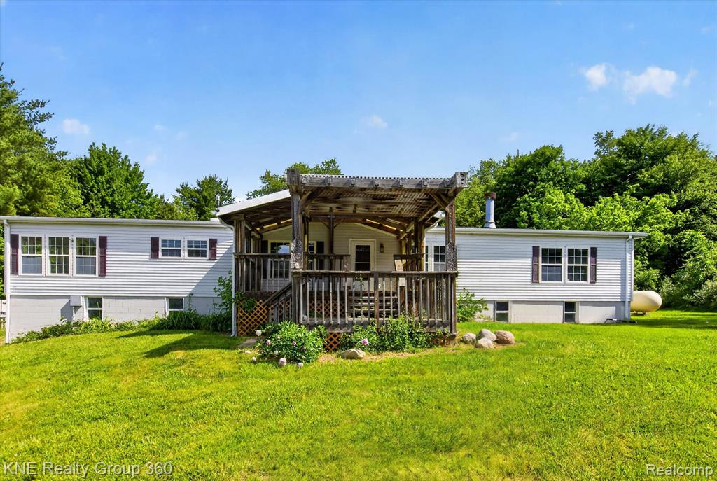 4884 Piersonville Road Columbiaville, MI 48421 - Photo 4 of 52