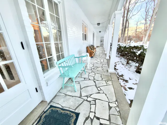 $329,900 | 3831 East State Highway, Shumway, IL 62461