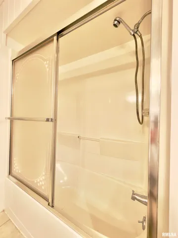 $329,900 | 3831 East State Highway, Shumway, IL 62461