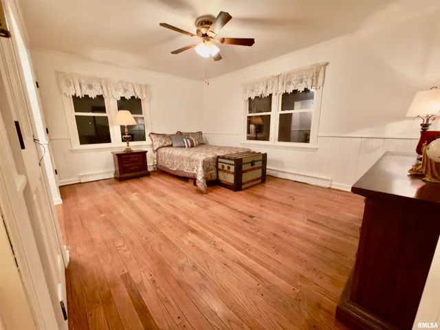 $329,900 | 3831 East State Highway, Shumway, IL 62461