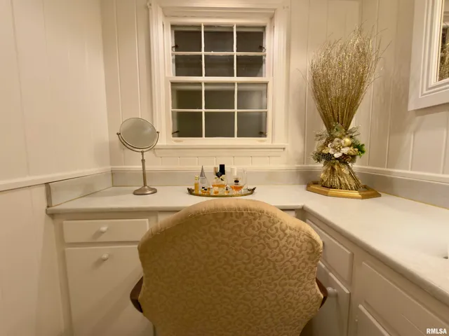 $329,900 | 3831 East State Highway, Shumway, IL 62461