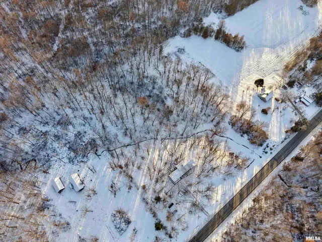 $329,900 | 3831 East State Highway, Shumway, IL 62461