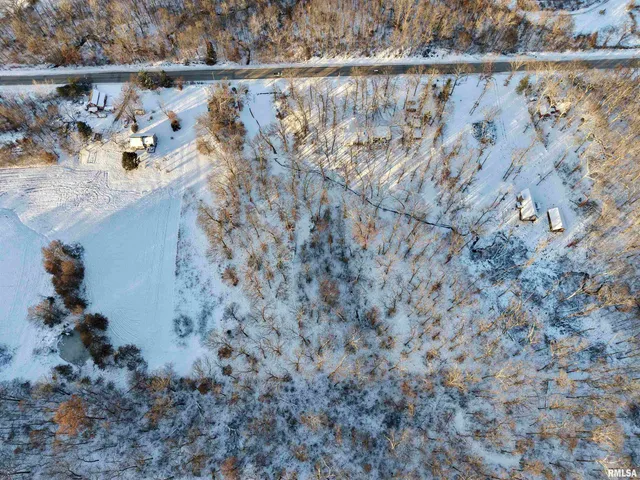 $329,900 | 3831 East State Highway, Shumway, IL 62461