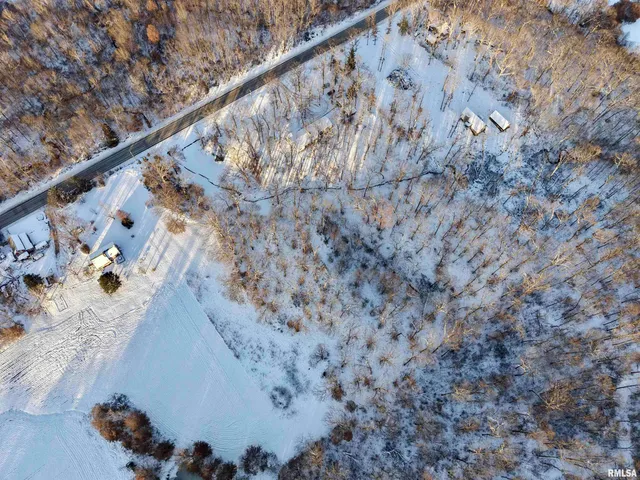 $329,900 | 3831 East State Highway, Shumway, IL 62461