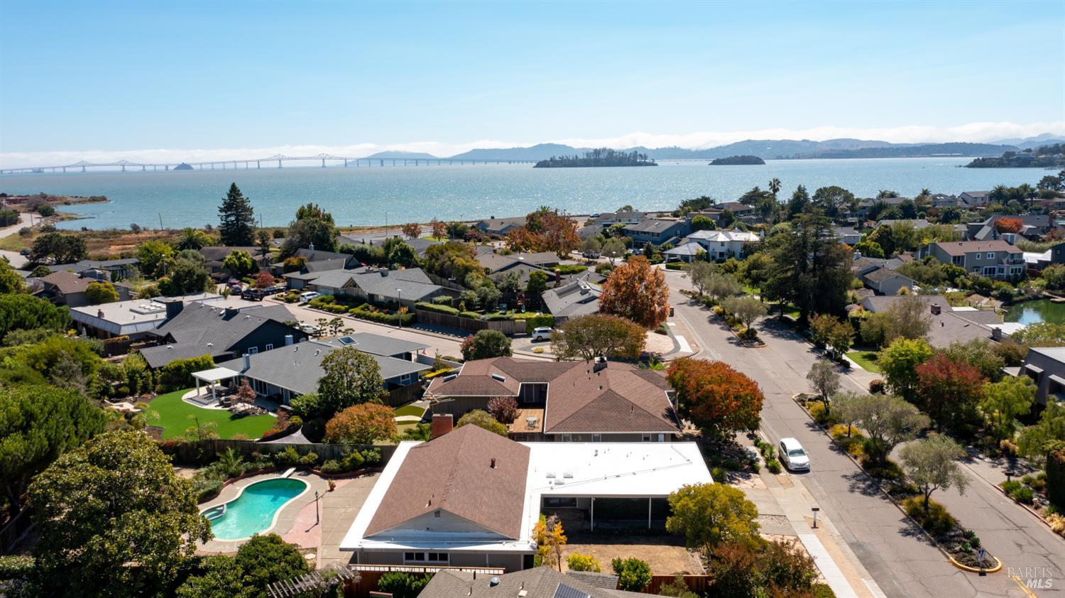 170 Riviera Drive San Rafael, CA 94901 - Photo 33 of 34 Gallery Image 33