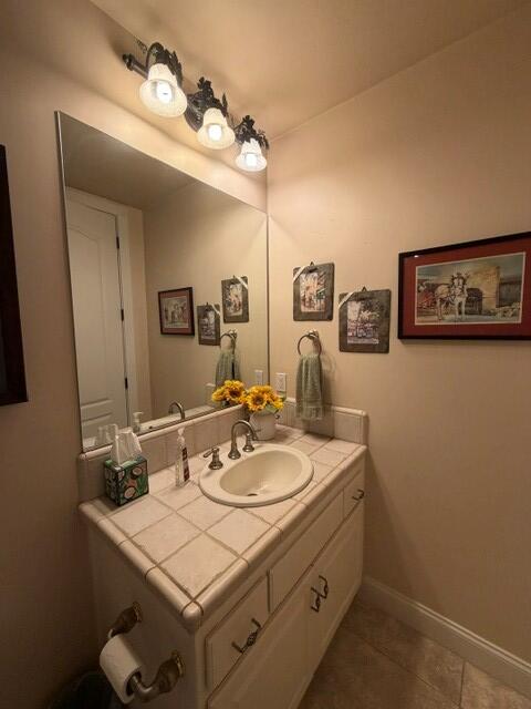 980 Old Ranch Road Solvang, CA 93463 - Photo 30 of 41 hall bathroom