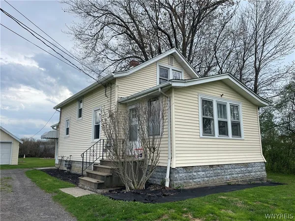 $499,900 | 3449 Big Tree Road, Hamburg, NY 14075