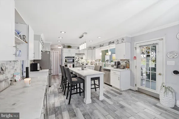$649,900 | 9 Hickory Drive, East Stroudsburg, PA 18301