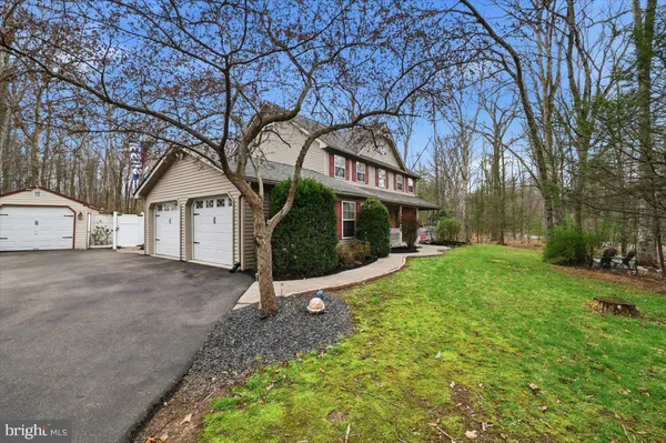 $649,900 | 9 Hickory Drive, East Stroudsburg, PA 18301