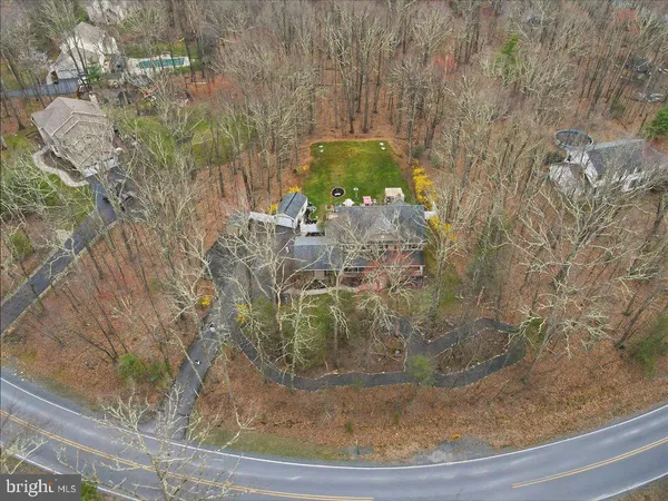 $649,900 | 9 Hickory Drive, East Stroudsburg, PA 18301