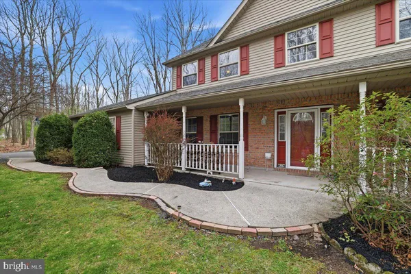 $649,900 | 9 Hickory Drive, East Stroudsburg, PA 18301