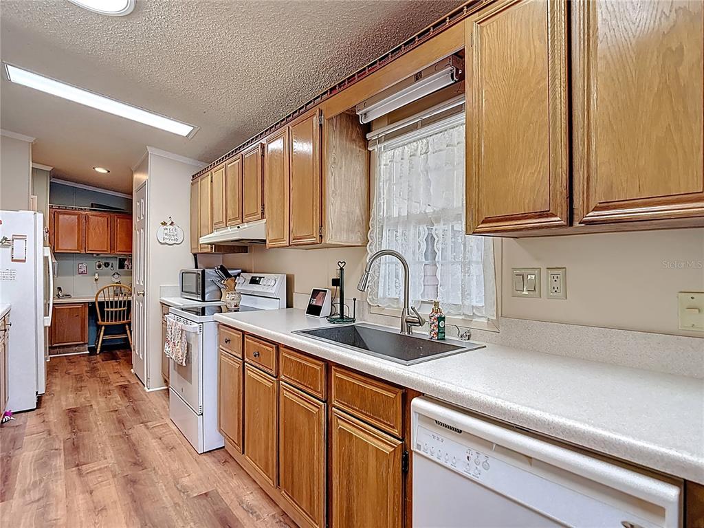 9253 Scepter Avenue Brooksville, FL 34613 - Photo 21 of 57