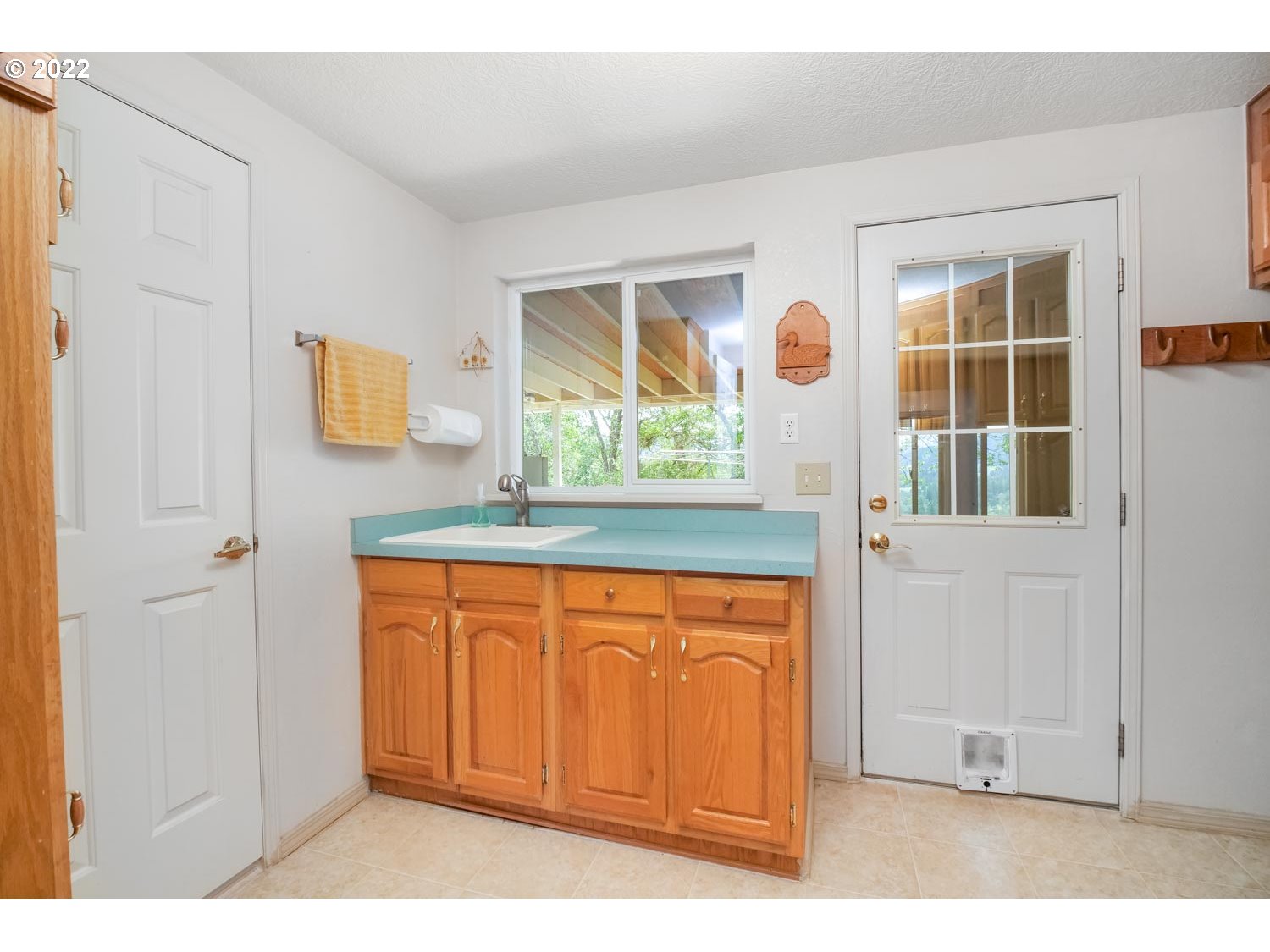 14330 North Bank Road Roseburg, OR 97470 - Photo 23 of 32 Gallery Image 23