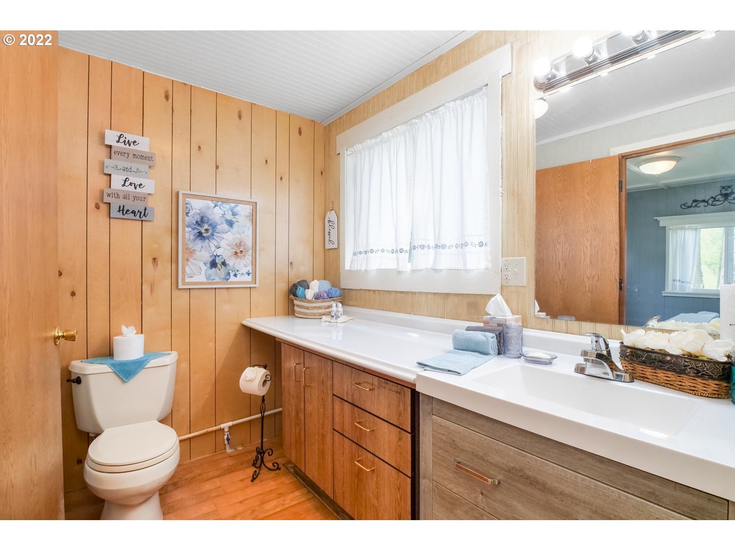 14330 North Bank Road Roseburg, OR 97470 - Photo 28 of 32 Gallery Image 28