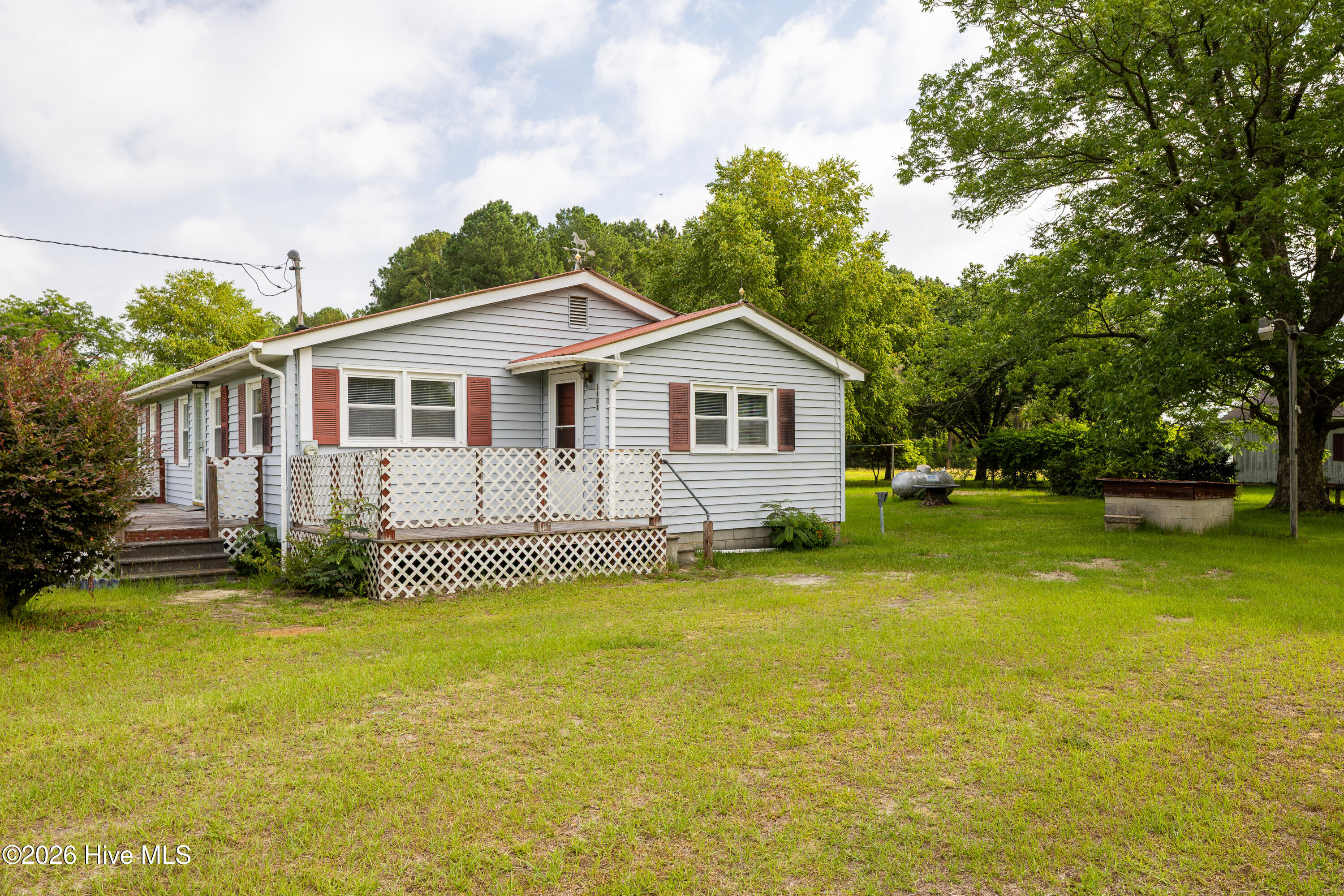 1181 Reedsford Road Clinton, NC 28328 - Photo 4 of 27
