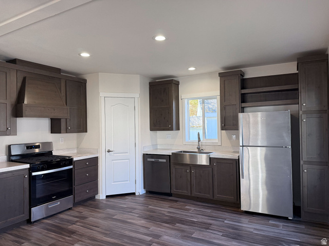121 Barrington Way Layton, UT 84041 - Photo 3 of 18