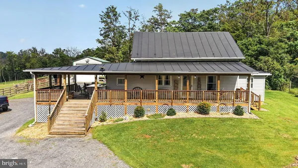 $400,000 | 1886 Lutz Hollow Road, Mount Jackson, VA 22842
