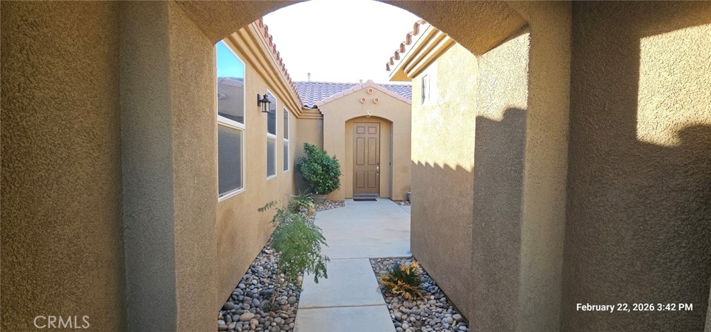 42283 Hideaway Street Indio, CA 92203 - Photo 3 of 23 Entry