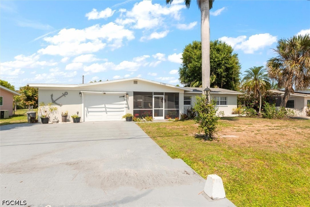 162 Brooks Road North Fort Myers, FL 33917 - Photo 2 of 32