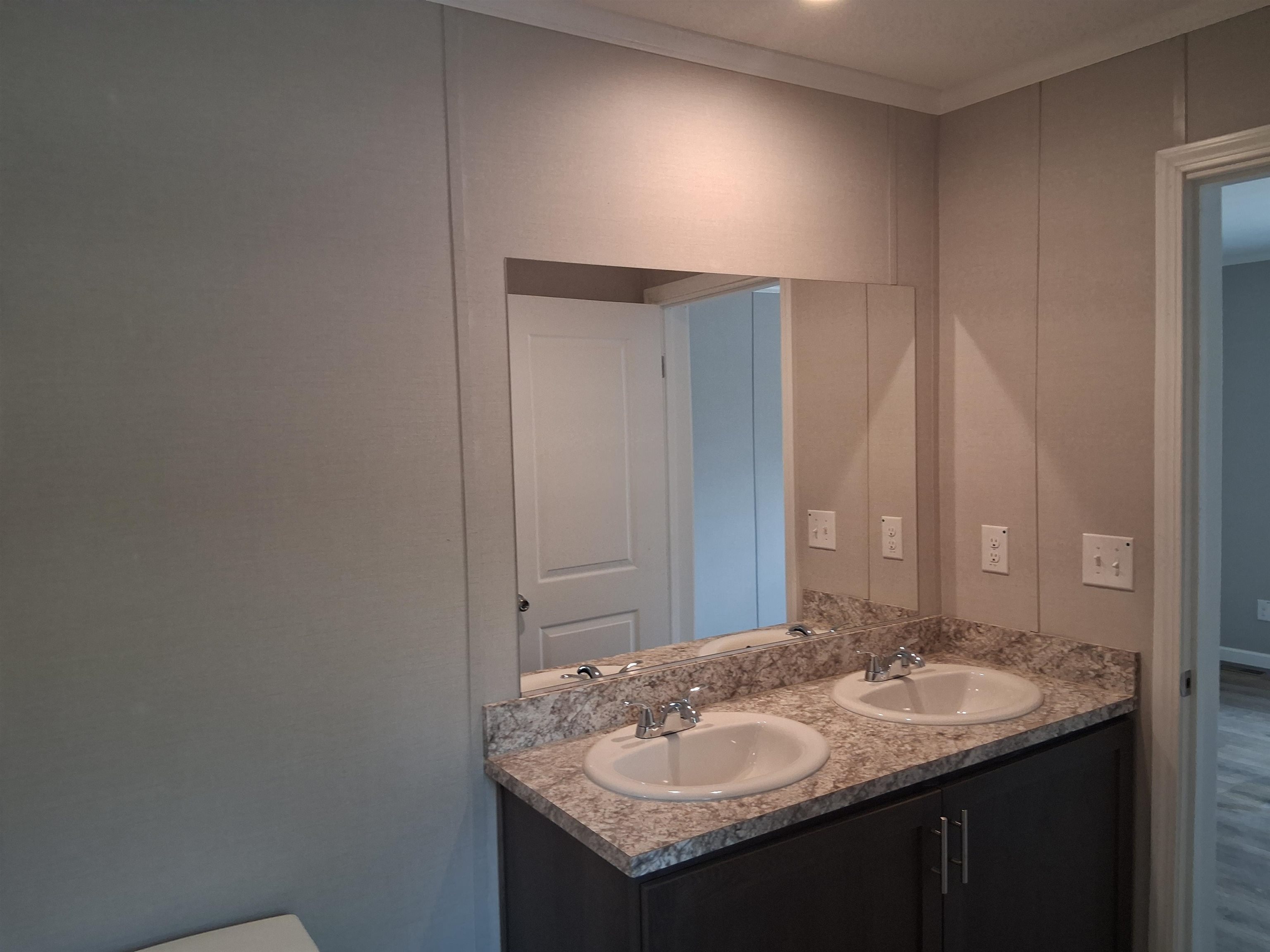 125 County Farm Road, Unit 3 Ossipee, NH 03864 - Photo 17 of 19 Gallery Image 17