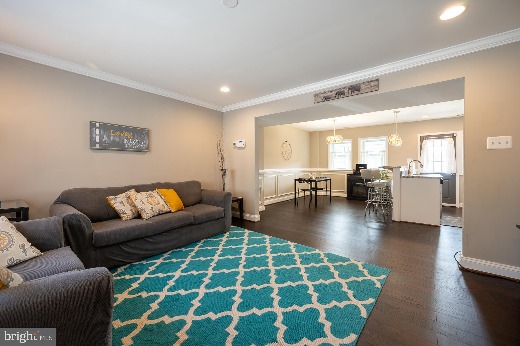 3905 Flowerton Road Baltimore, MD 21229 - Photo 5 of 19
