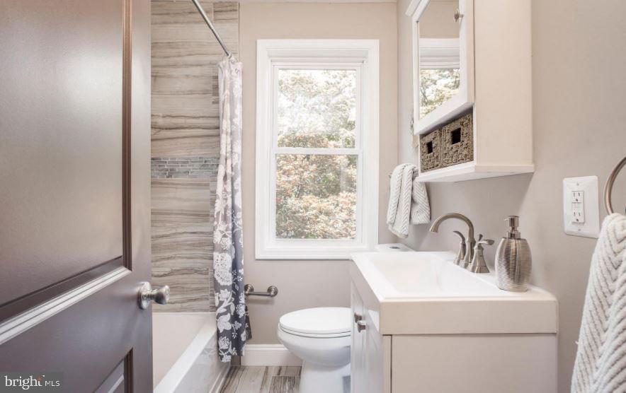 3905 Flowerton Road Baltimore, MD 21229 - Photo 7 of 19