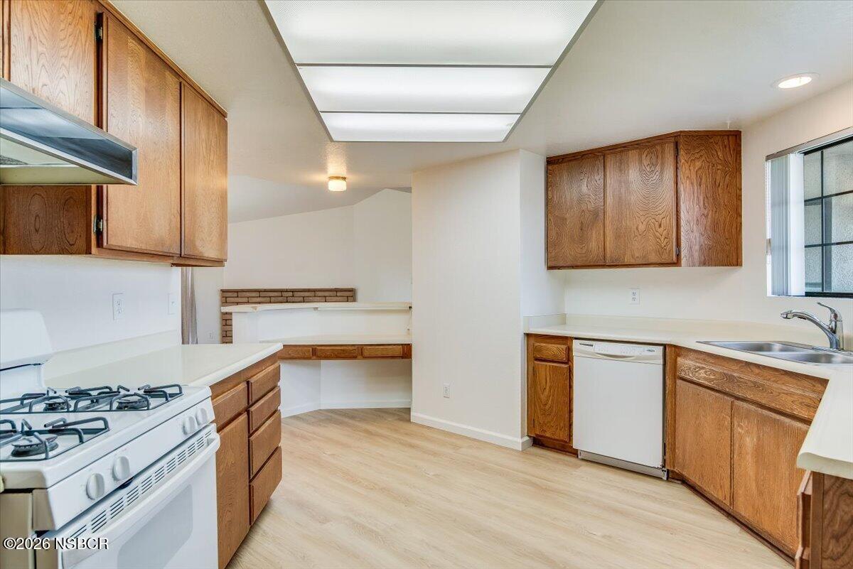 1629 Alexander Avenue Lompoc, CA 93436 - Photo 11 of 27 18-DSC_2794