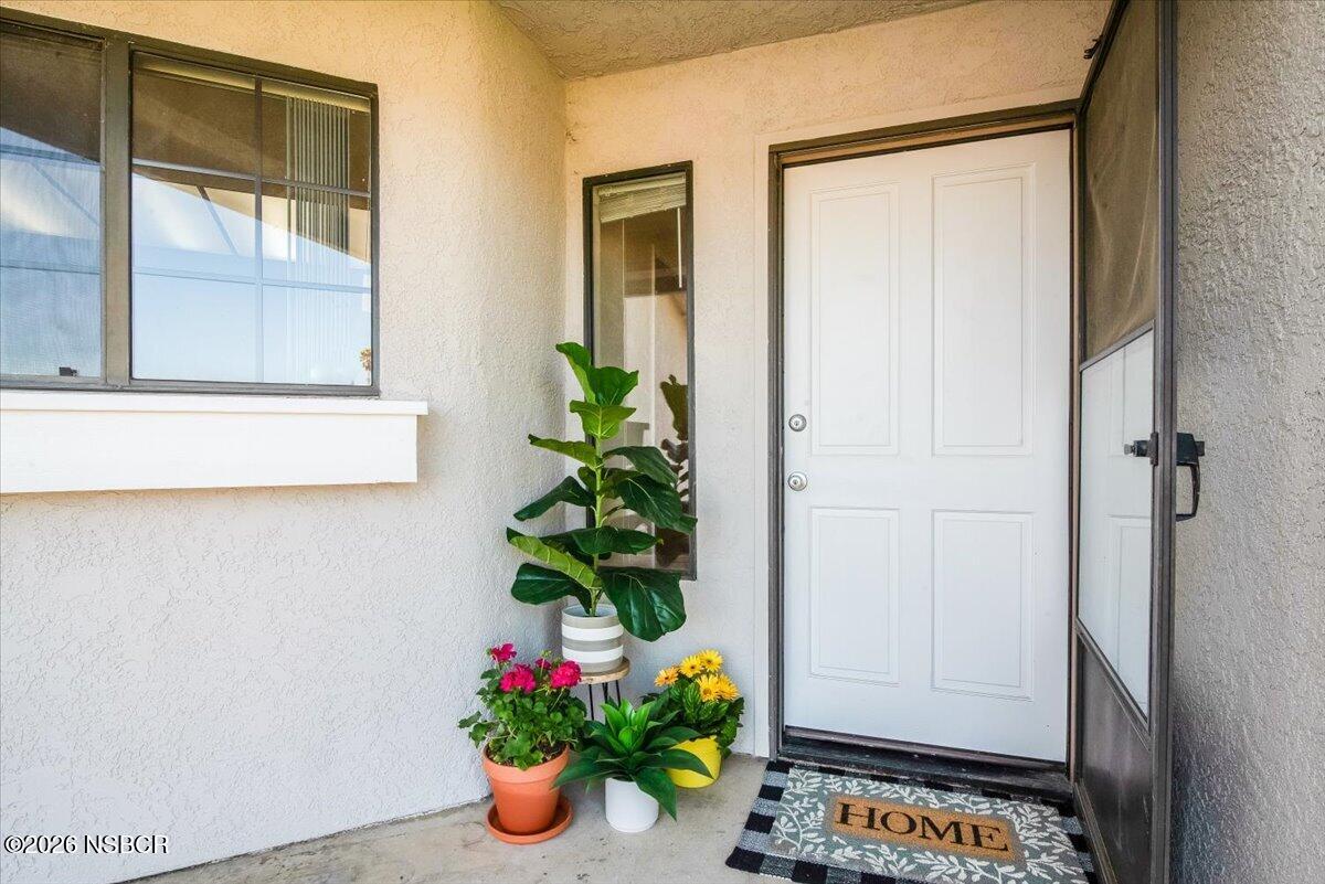 1629 Alexander Avenue Lompoc, CA 93436 - Photo 3 of 27 04-DSC_2744