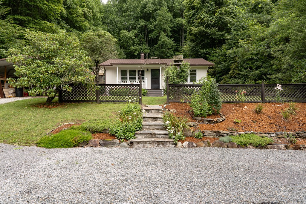 19712 Wayah Road Topton, NC 28781 - Photo 41 of 44
