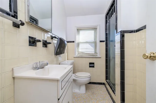 $799,000 | 3309 Skillman Avenue, Oceanside, NY 11572