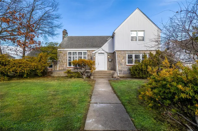 $799,000 | 3309 Skillman Avenue, Oceanside, NY 11572