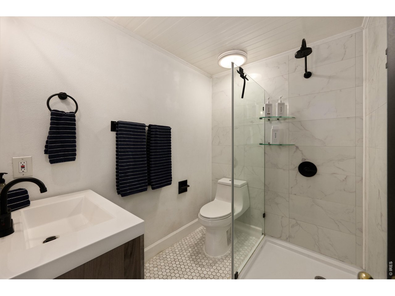 1607 Centennial Road Fort Collins, CO 80525 - Photo 47 of 49 Studio bathroom