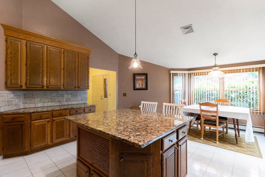 1100 Ridgefield Circle, Unit A Clinton, MA 01510 - Photo 7 of 38 Gallery Image 7