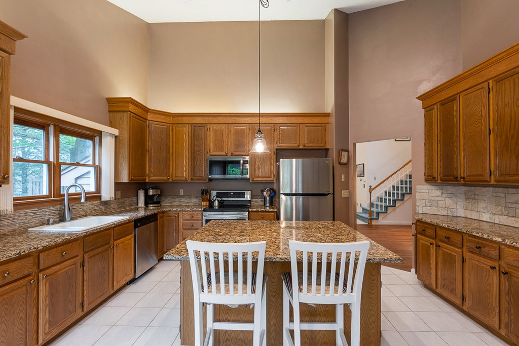 1100 Ridgefield Circle, Unit A Clinton, MA 01510 - Photo 8 of 38 Gallery Image 8