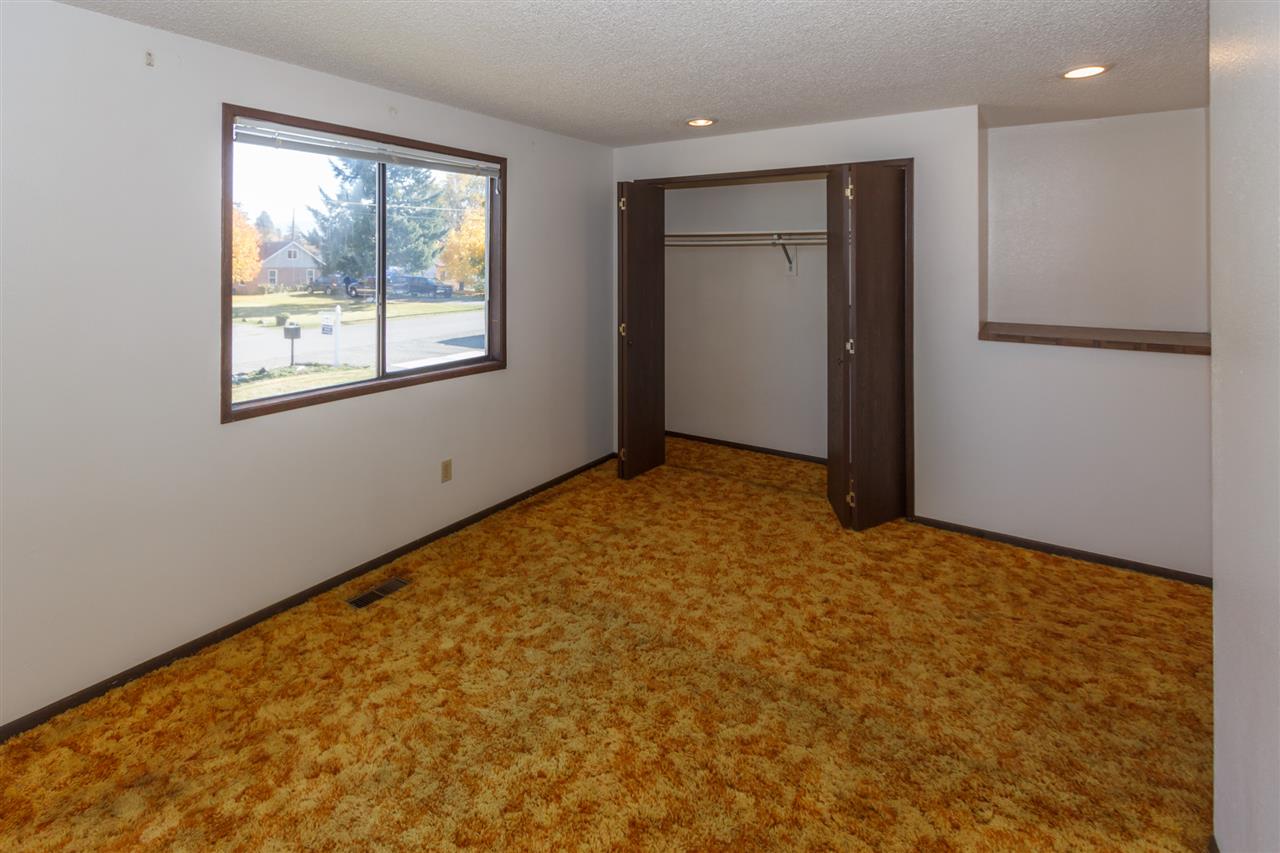 419 North Locust Road Spokane Valley, WA 99206 - Photo 13 of 20