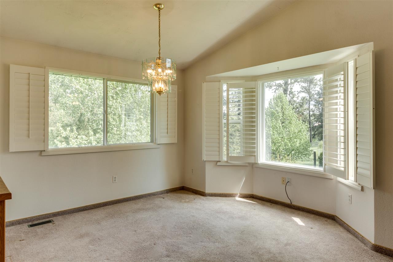 185 North E Stringham Road Rockford, WA 99030 - Photo 6 of 20