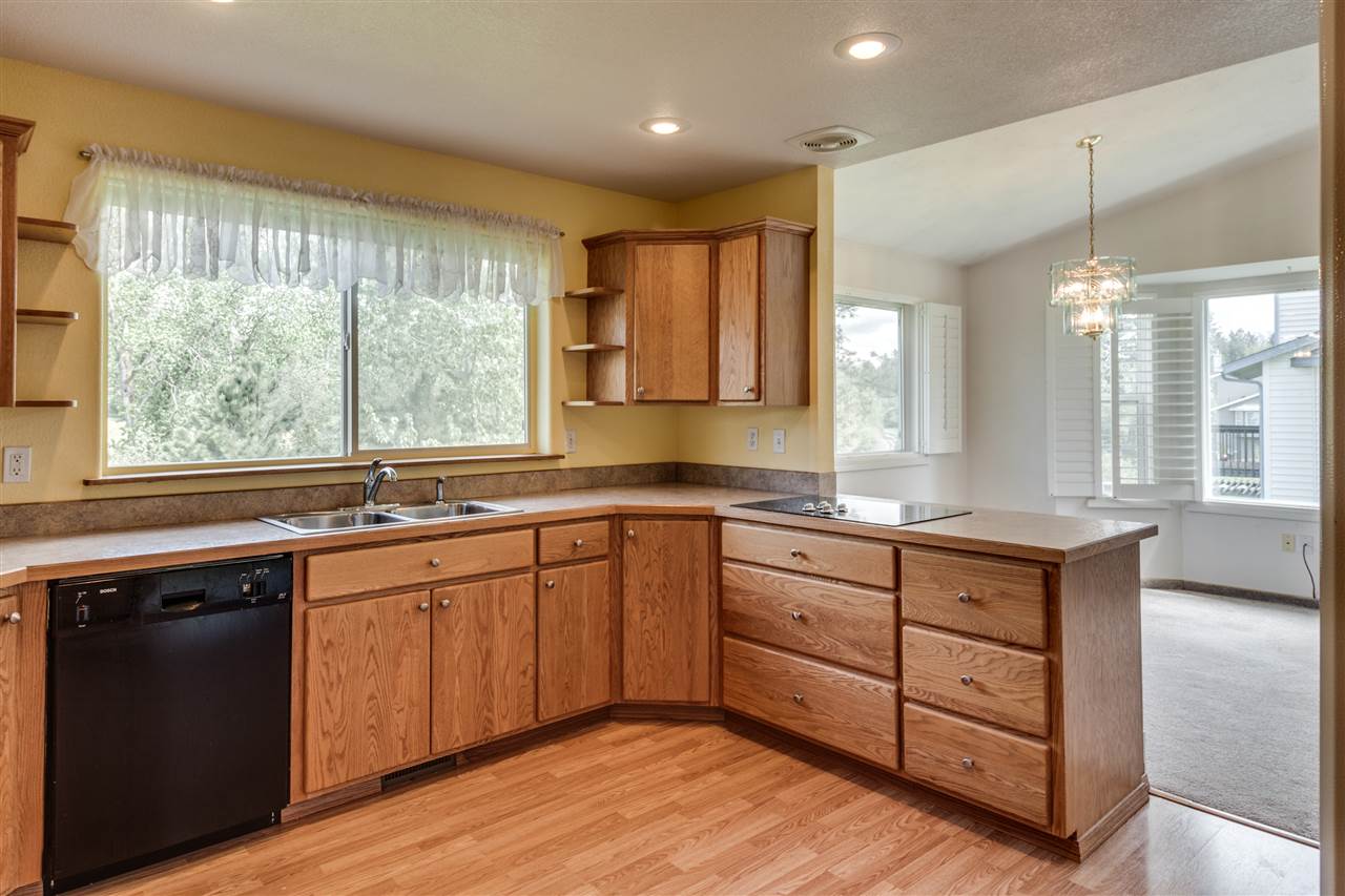 185 North E Stringham Road Rockford, WA 99030 - Photo 9 of 20
