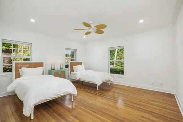 $25,000 | 230 Osceola Way, Palm Beach, FL 33480