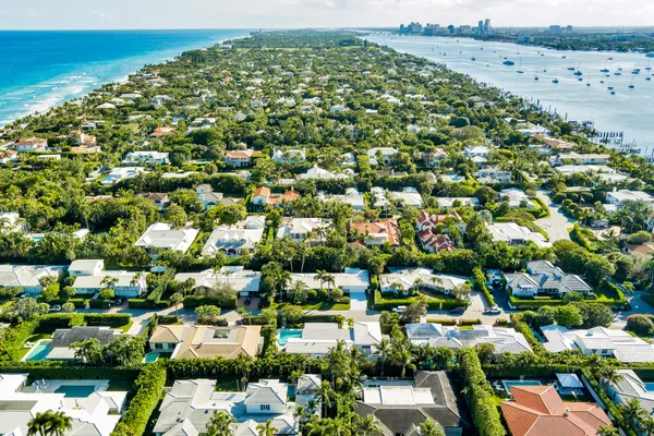 $25,000 | 230 Osceola Way, Palm Beach, FL 33480